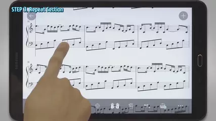 Piano school _ How to learn piano with Responsive Electronic Sheet Music