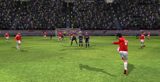 Dream League Soccer Classic Review - A Decent Football Simulator for Sports Fans